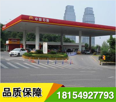 新疆雷辰恒星*施工車間人工劃線,熱熔劃線,車位線,馬路標線,公路劃線,道路劃線,生活小區(qū)道路劃線,生活小區(qū)停車場劃線等等.
